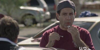 poster de la série Monk est... Leland Rodriguez - Partie 2