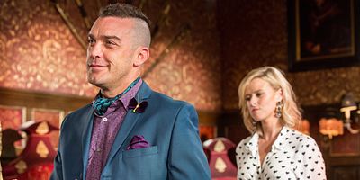 poster de la série Oui, c'est là que le bât blesse