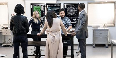 poster de la série Virus détecté