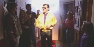 poster de la série Joey s'en va à Hollywood