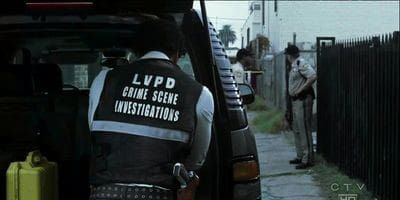 poster de la série Dans la ligne de tir - 1ère partie