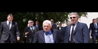 poster de la série Un cercueil pour deux