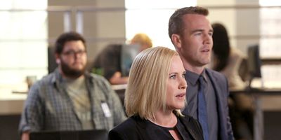 poster de la série Bébés aux enchères