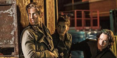 poster de la série L'ombre du projet Athéna