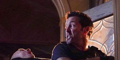 poster de la série Ua ʻeha ka ʻili i ka maka o ka ihe