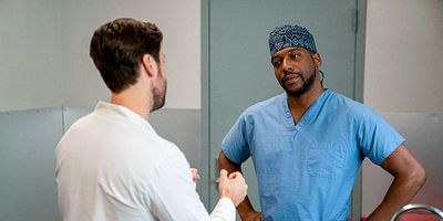 poster de la série Garde à vous !