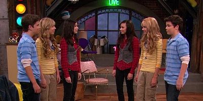 poster de la série Trop Jeunes pour ça