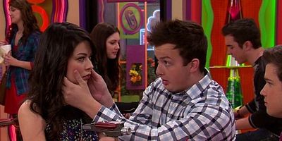 poster de la série iBattle Chip