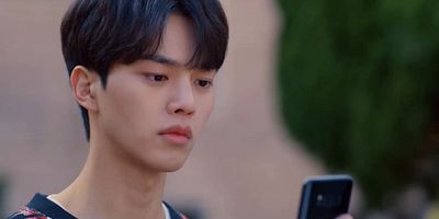 poster de la série Quelqu'un à mes côtés