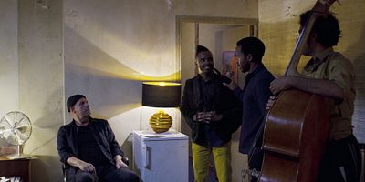 poster de la série Maja