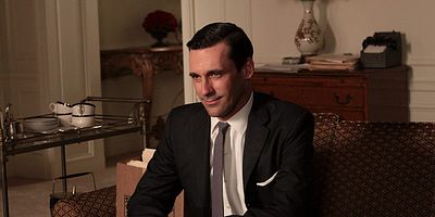 poster de la série Qui m'aime me suive