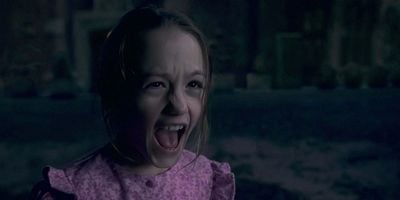 poster de la série Histoire singulière de quelques vieux habits