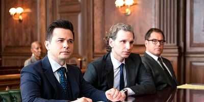 poster de la série La sixième balle