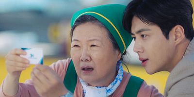 poster de la série LA FAMILLE, LES AMIS OU LES FOUS