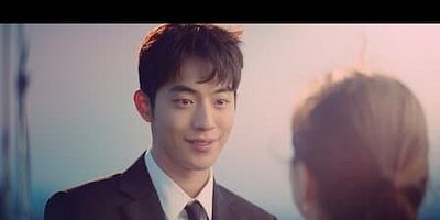 poster de la série MVP (produit minimum viable)