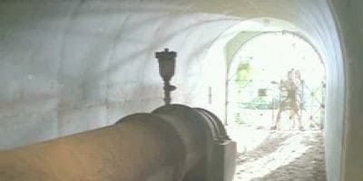 poster de la série Petit week-end entre amis