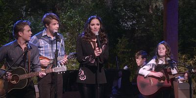 poster de la série Bless the Broken Road