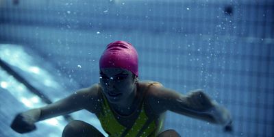 poster de la série Two/Six