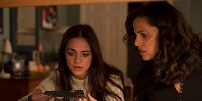 poster de la série Veillez les uns sur les autres