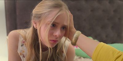 poster de la série Guerre et paix et guerre