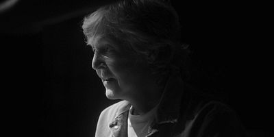 poster de la série La longue route sinueuse