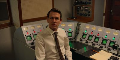 poster de la série Nous ne discutons pas la Patrie