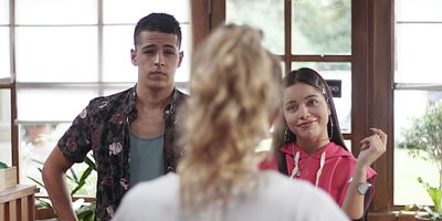 poster de la série Trois gardénias