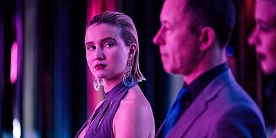 poster de la série L'étreinte