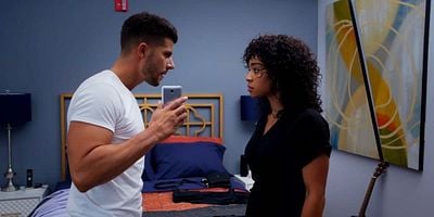 poster de la série A Stranger At Home