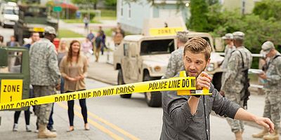 poster de la série M.O.A.B.