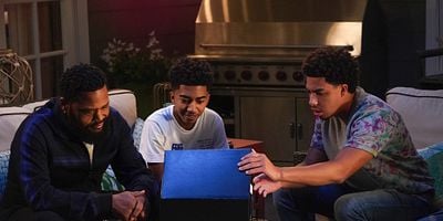 poster de la série Sneakers à la douzaine