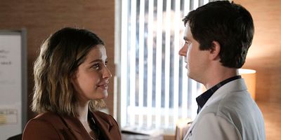 poster de la série La défense s'organise