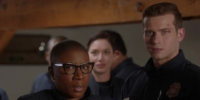 poster de la série Je vous surveille