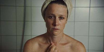 poster de la série Ignorant tout malheur, toute douleur