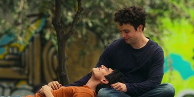 poster de la série Helena