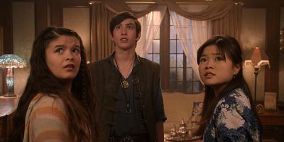 poster de la série ... et la Dame de Surfside