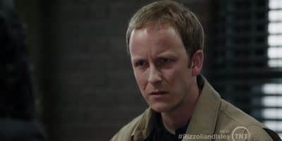 poster de la série La réunion des anciens