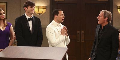 poster de la série Un bar chic à Ibiza