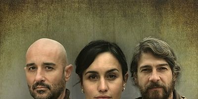 poster de la série En hommage à nos morts