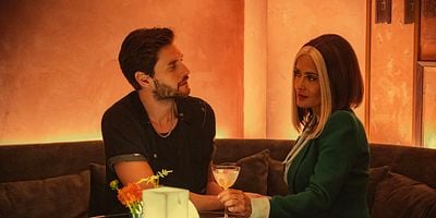 poster de la série Joan est horrible.