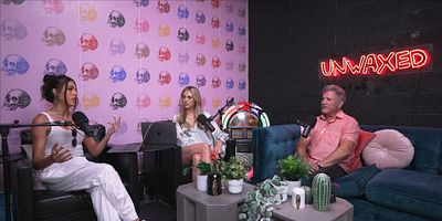 poster de la série Unwaxed, le podcast sans filtre