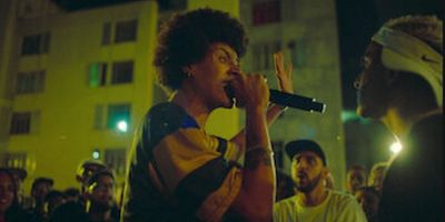 poster de la série Tête brûlée