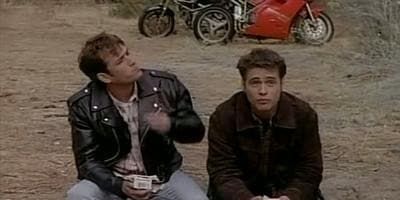 poster de la série L'Initiation