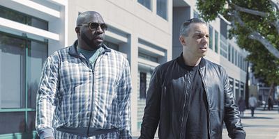 poster de la série Attention aux bijoux de famille