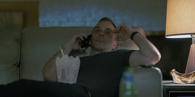 poster de la série Une place carrée dans un trou rond.