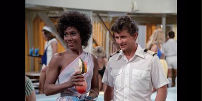 poster de la série Santa, Santa, Santa/Another Dog Gone Christmas/Noel's Christmas Carol