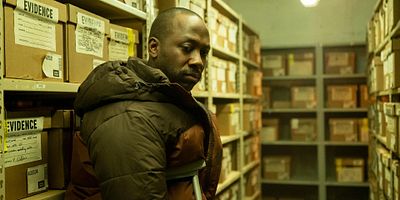 poster de la série L'ironie des intermédiaires