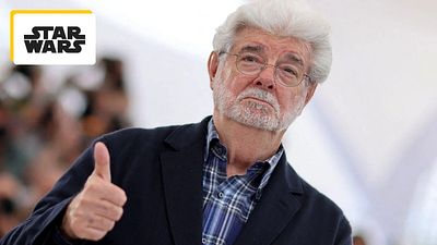 image de la news Cet incroyable t-shirt porté par George Lucas sur le tournage de La Menace fantôme est la meilleure réponse à ceux qui n'aiment pas Star Wars