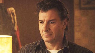 image de la news Flashback sur TF1 : le tournage de la saison 2 de la série policière avec Michael Youn interrompu à la suite d'un cambriolage