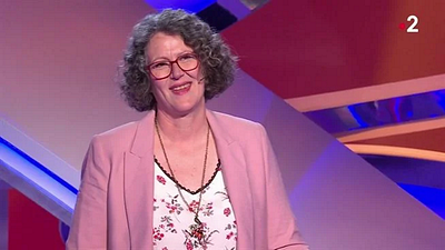 image de la news Isabelle (Tout le monde veut prendre sa place) encore dans la course grâce à son porte-bonheur ?